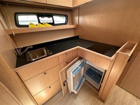 2023 Bavaria SR41  29