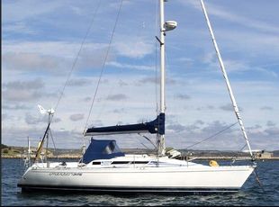 1985 Beneteau First 325 Cruising Yacht