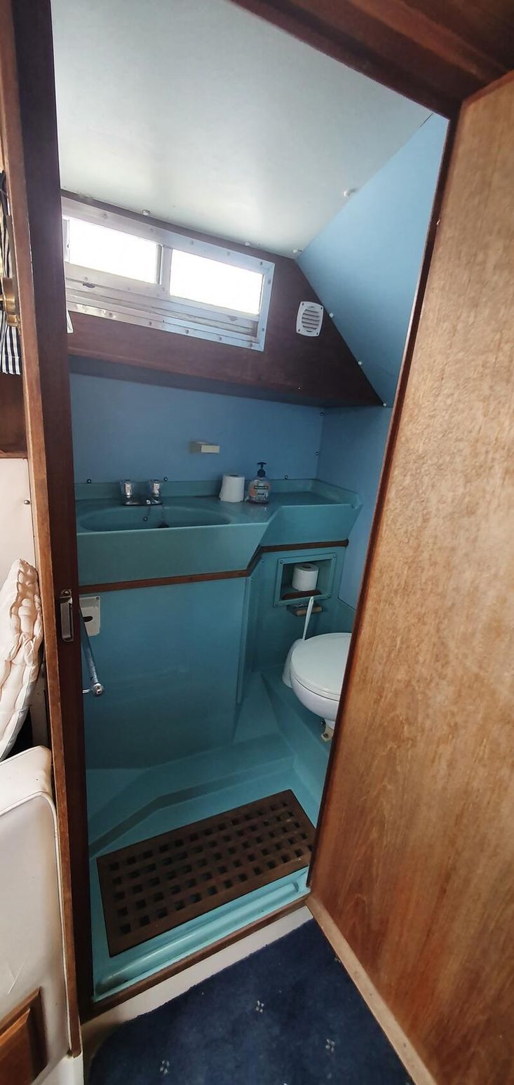 BROOM OCEAN 37
