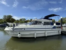 1984 Birchwood 31 Commodore