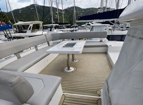 Leopard 50  - Flybridge Seating