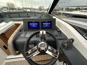 2024 Bavaria SR35HT 12