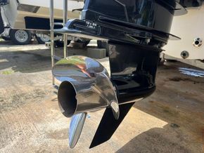 Seaquest 2250  - Propeller