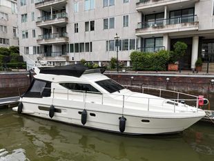 1997 Ferretti 43 Anniversary