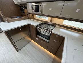 2024 Bavaria C46  11