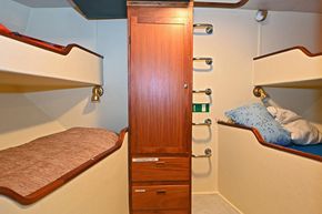 4 bunk cabin