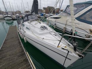 2009 Parker Lift-Keel Yachts 235