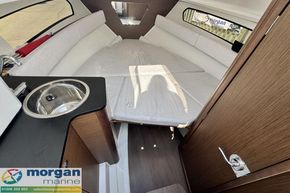 Jeanneau Cap Camarat 7.5 WA S3 - cabin
