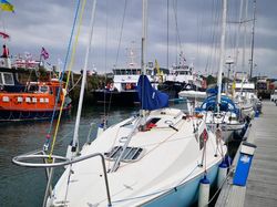 Hunter Delta 25 Fin Keel " Riot "