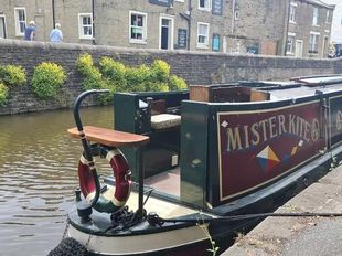 Mister Kite Narrowboat 55ft Skipton