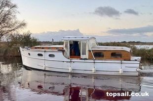 1938 Dawncraft Crimson Dawn Motor Cruiser