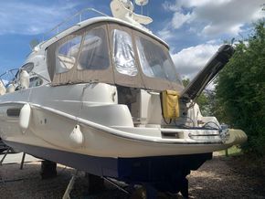 Sealine F37 Bow and Stern Thrusters - Stern