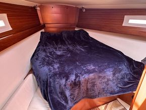 2011 Dufour  425 Grand Large 35