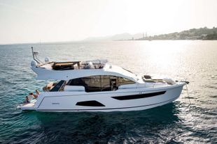 2023 Sealine F530