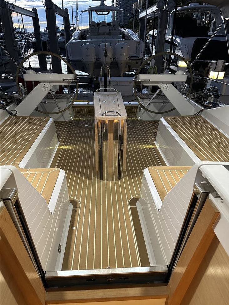 2023 Grand Soleil 46LC