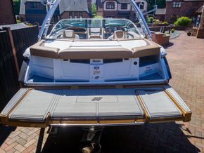 2021 Four Winns H210 5