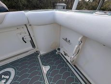2004 Boston Whaler 240 Outrage