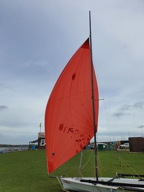 6-7/10 Spinaker