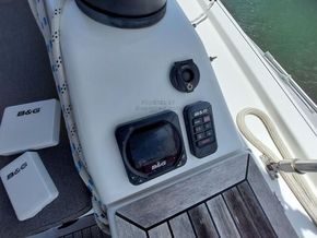 Hanse 415  - Cockpit Instruments