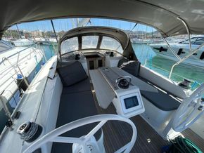 2017 Bavaria 37 Cruiser 3