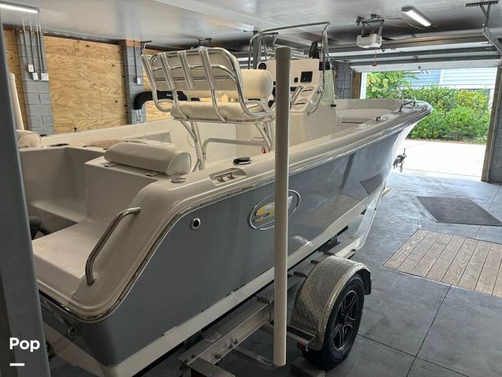 2018 Sea Hunt triton 188