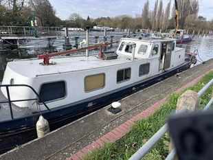 Classic off grid Dutch barge Widebeam