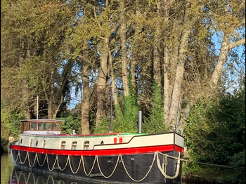 Bespoke one of it’s kind Dutch barge 
