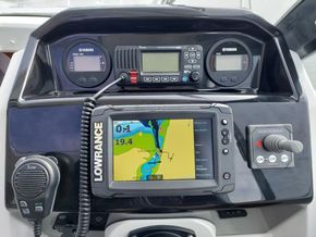 Jeanneau Merry Fisher 695  - Navigation Instruments