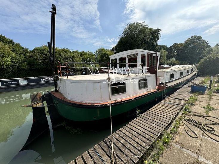 70ft by 13ft Dutch Barge