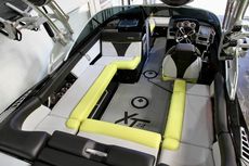 2021 Mastercraft XT22 Surf Wake Boat