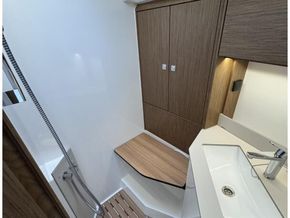 2024 Bavaria C46  18