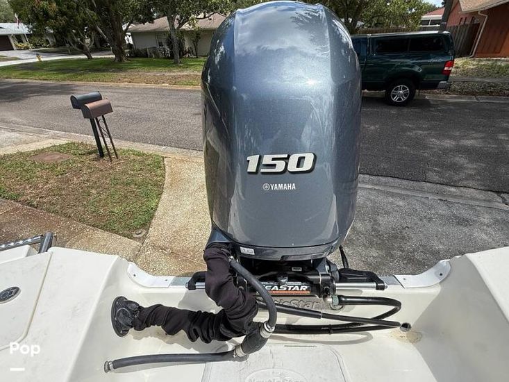 2016 NauticStar 223 DC Sport Deck