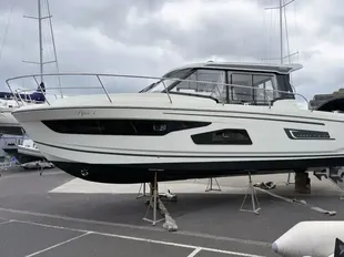 2021 Jeanneau Merry Fisher 1095 Coupé