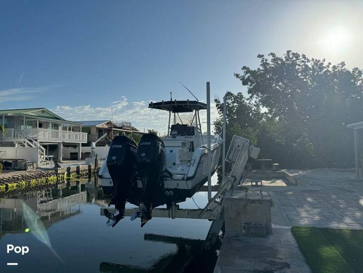 1998 Boston Whaler outrage 260