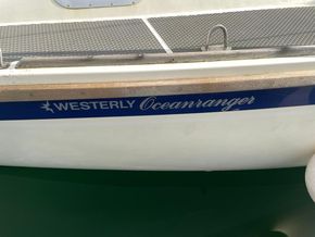 Westerly Oceanranger 38  - Hull Close Up