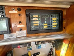 1990 Beneteau First 32s5 22