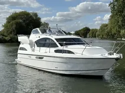 2024 Haines 320 Aft Cabin