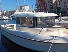 Quicksilver Arvor 730