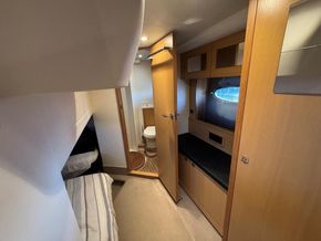 2011 Princess V42 19