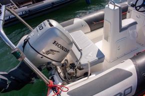 2007 Zodiac Pro 12 Man 10