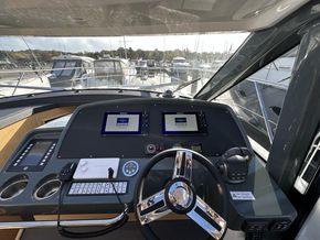 2025 Bavaria R40 Coupe 14