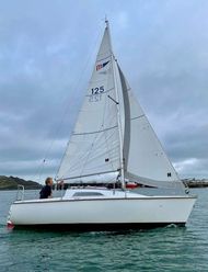 Hunter Medina 20' Trailer Sailer