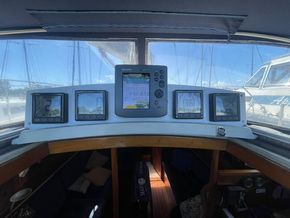 Sadler 32  - Cockpit Instruments