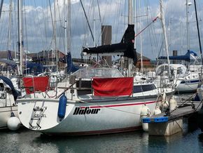 Dufour 31  - Exterior