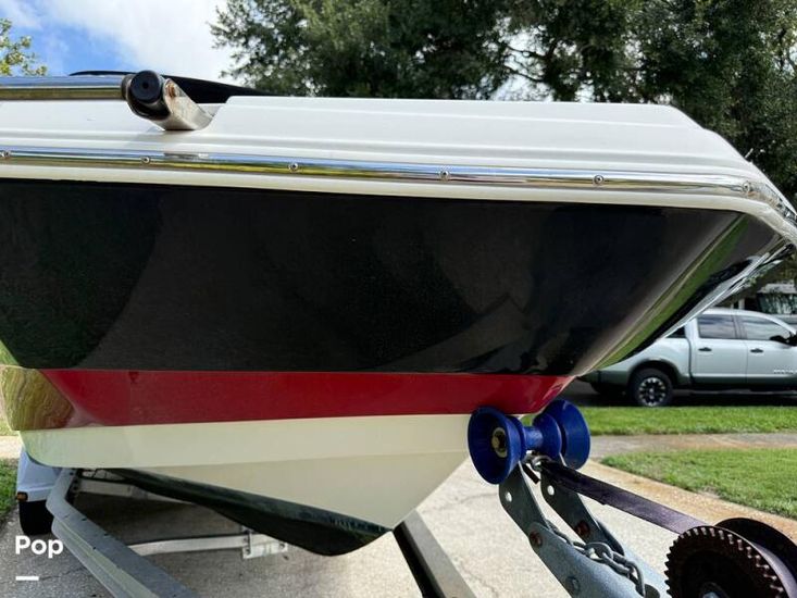 2016 NauticStar 223 DC Sport Deck
