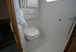2012 Viking 24 Cockpit Cruiser