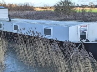 Wide Beam Barge 52 (sold)