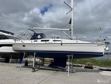 Hunter Legend 33 Stunning condition