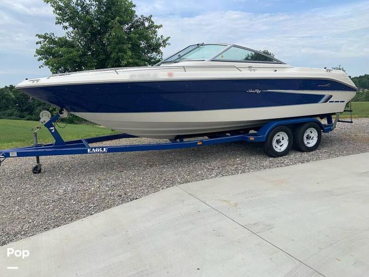 1994 Sea Ray 220 signature