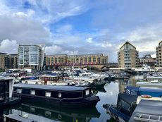 Narrowboat Moorings at Limehouse and Poplar Marinas